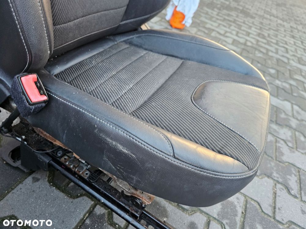 fotel fotele kanapa komplet tylna półskóry ford kuga mk2 - 7
