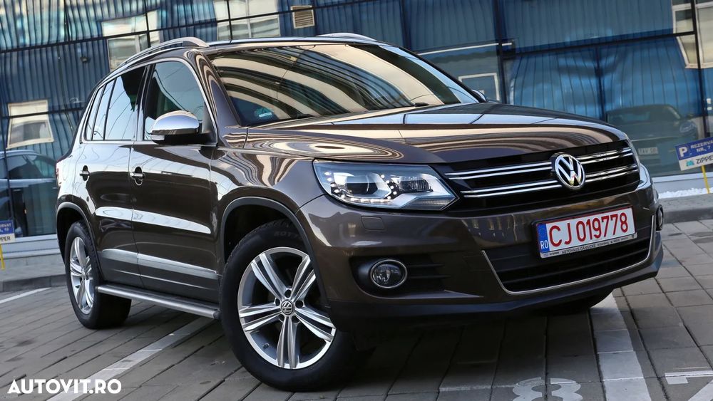 Volkswagen Tiguan - 2
