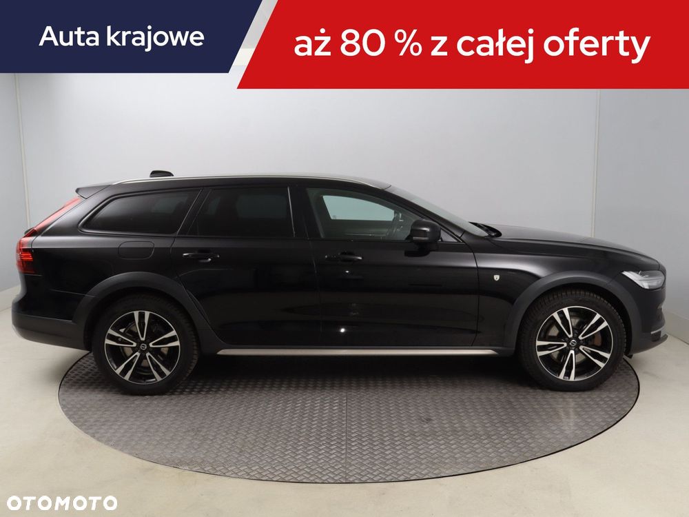 Volvo V90 Cross Country - 8