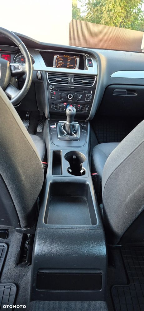 Audi A4 Avant 2.0 TDI - 20