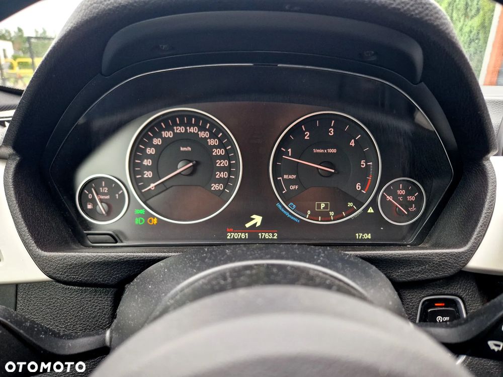 BMW Seria 3 318d M Sport - 16