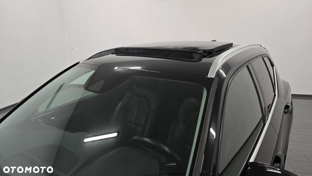 Volvo XC 40 D4 AWD Inscription - 12
