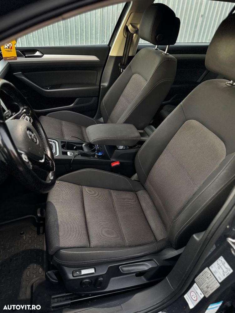 Volkswagen Passat Variant 2.0 TDI SCR DSG Comfortline - 10