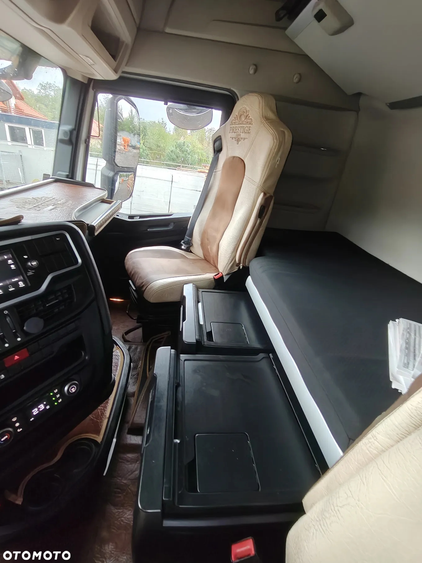 Iveco S-Way AS440S49T/FP LT - 18