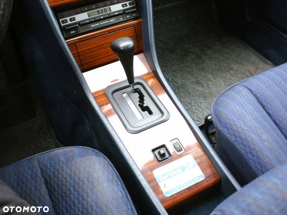 Mercedes-Benz W124 (1984-1993) - 11