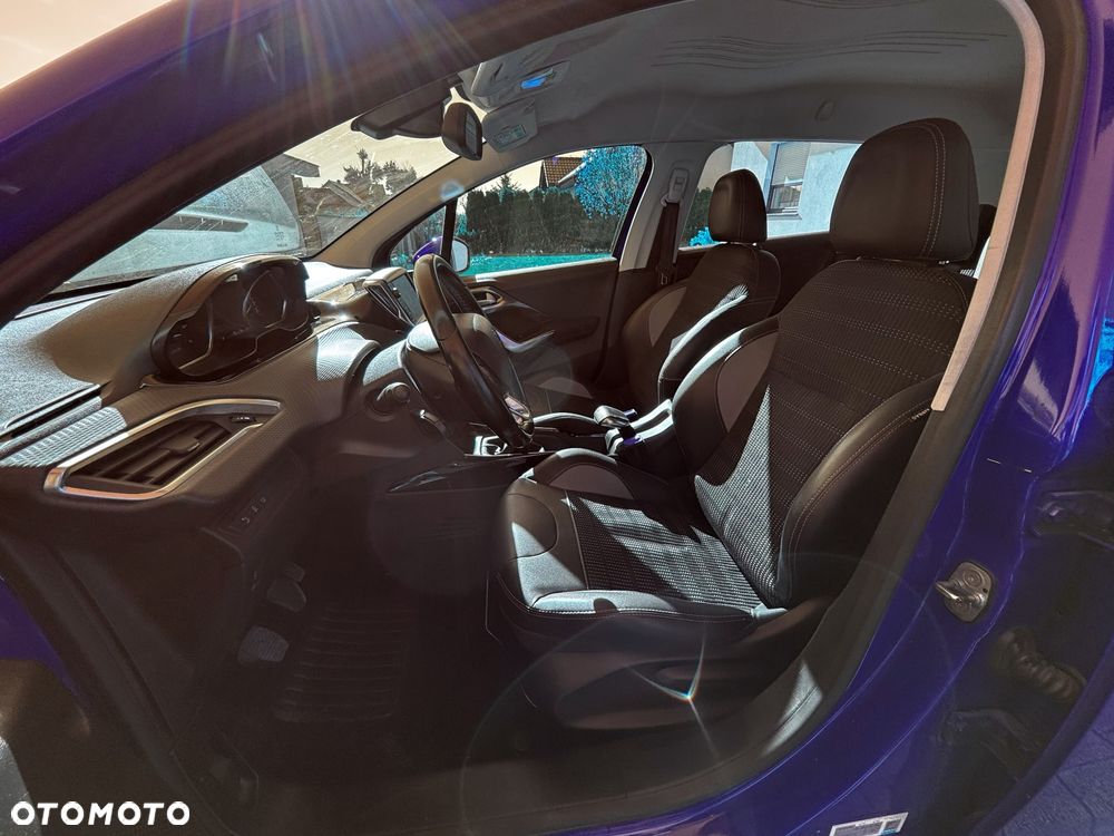 Peugeot 2008 PureTech 110 Stop&Start Allure - 24
