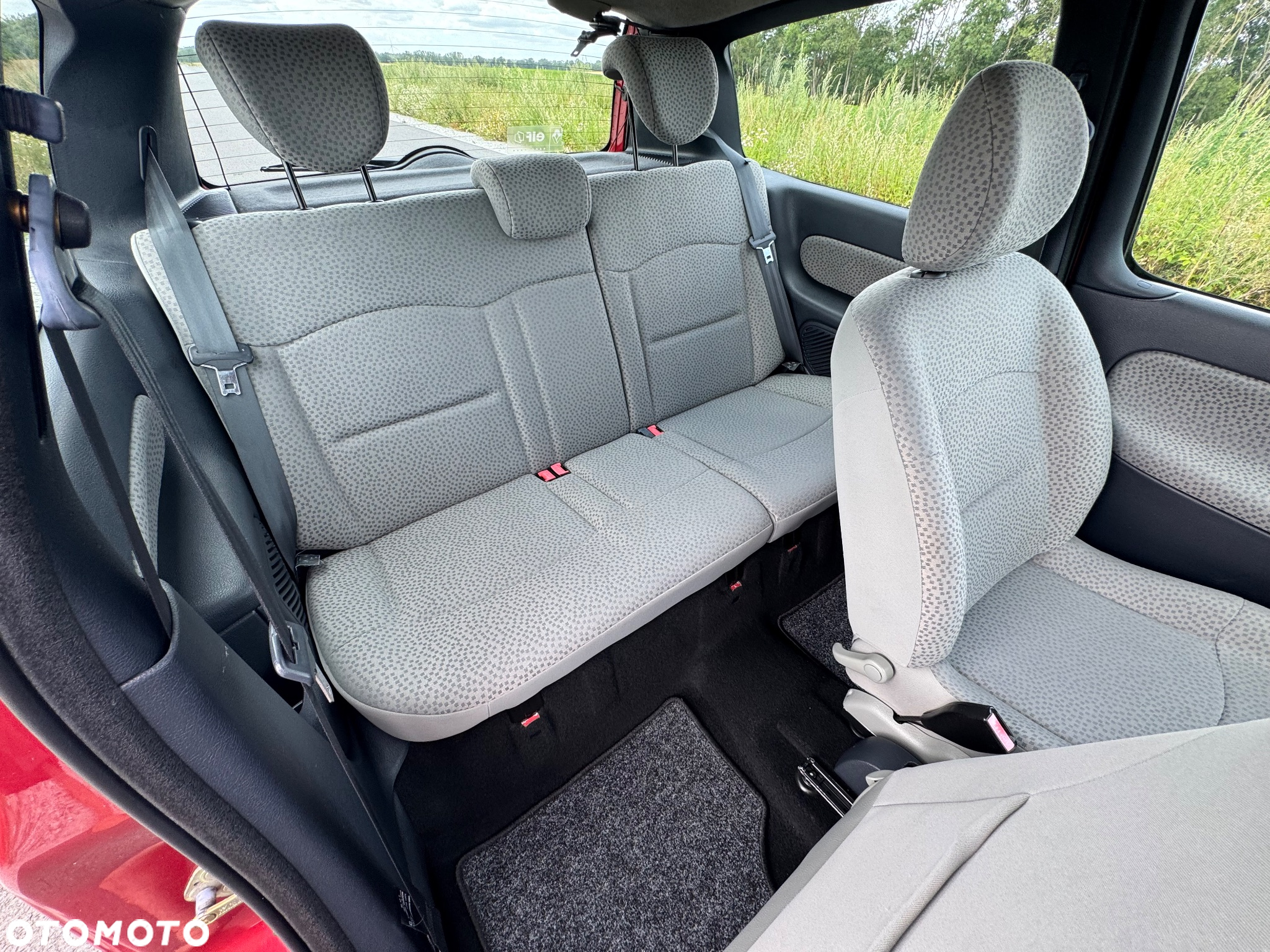 Renault Clio 1.2 16V Campus Authentique - 25