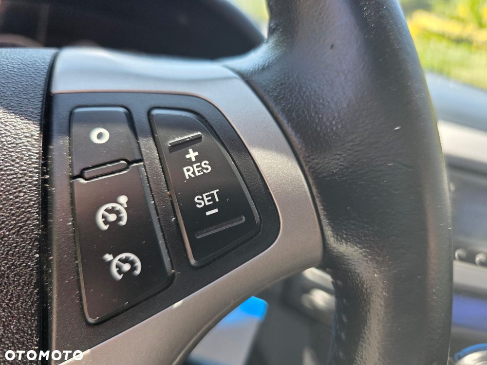 Hyundai i30 1.4 Comfort World Cup - 14
