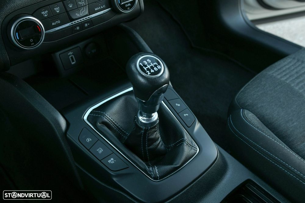Ford Focus 1.0 EcoBoost Active X - 25
