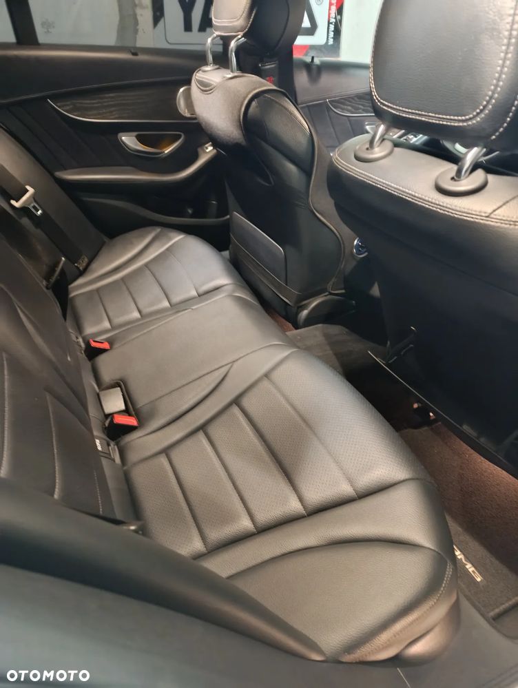 Mercedes-Benz Klasa C 300 7G-TRONIC AMG Line - 8