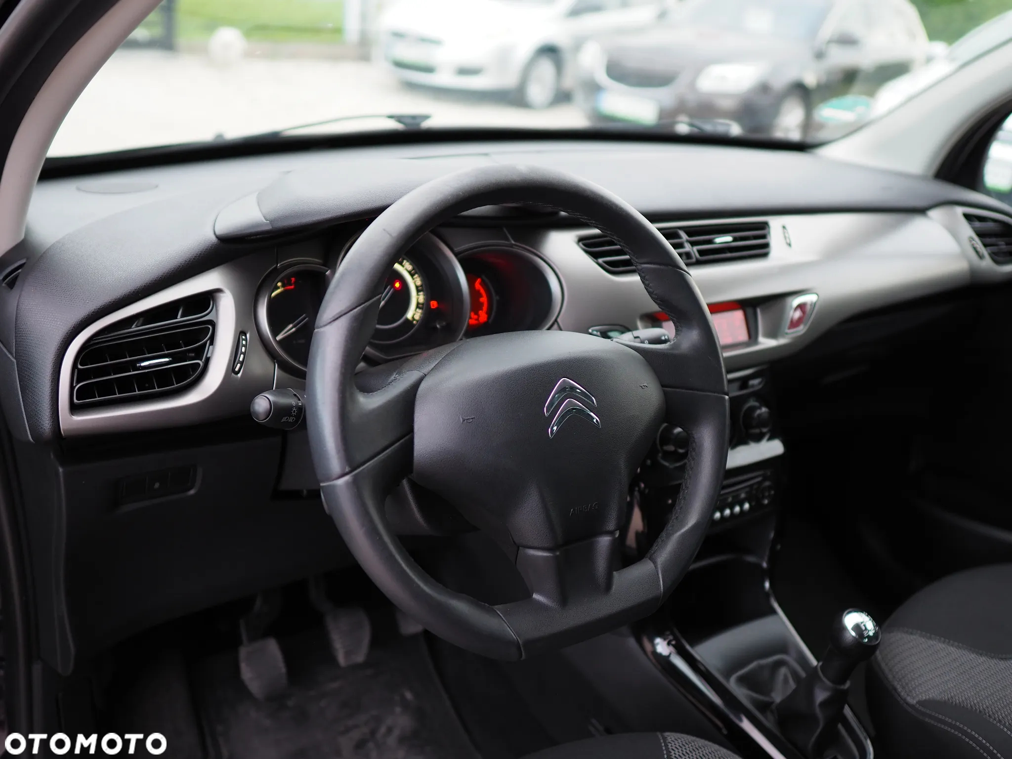 Citroën C3 Pure Tech (VTi) 82 Exclusive - 13