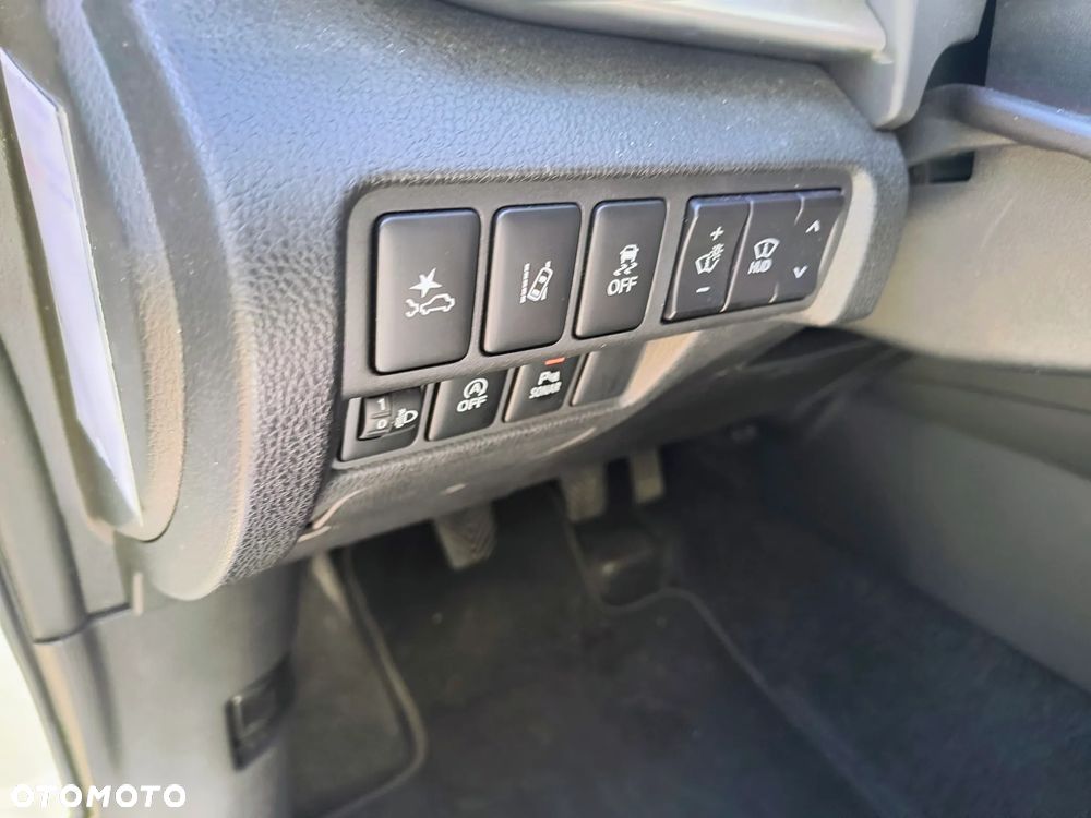 Mitsubishi Eclipse Cross 1.5 T Intense - 26