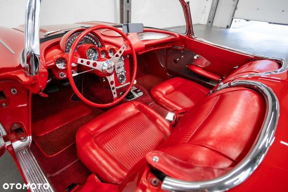 Chevrolet Corvette - 39