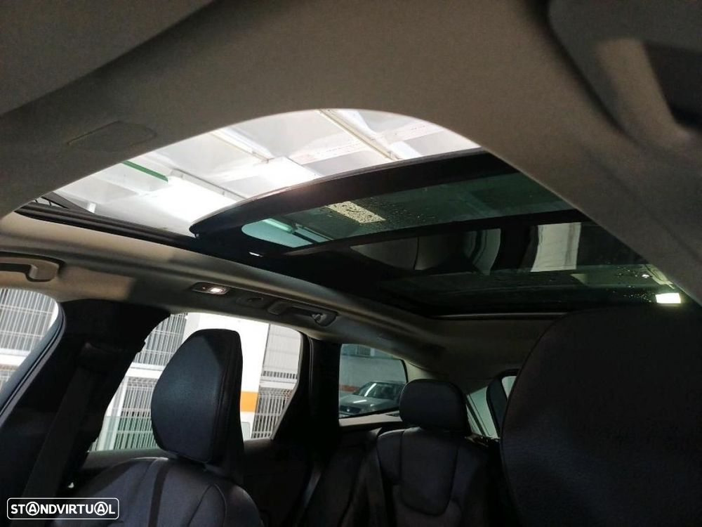 Volvo XC 60 2.0 T6 PHEV Inscription Expression AWD - 9