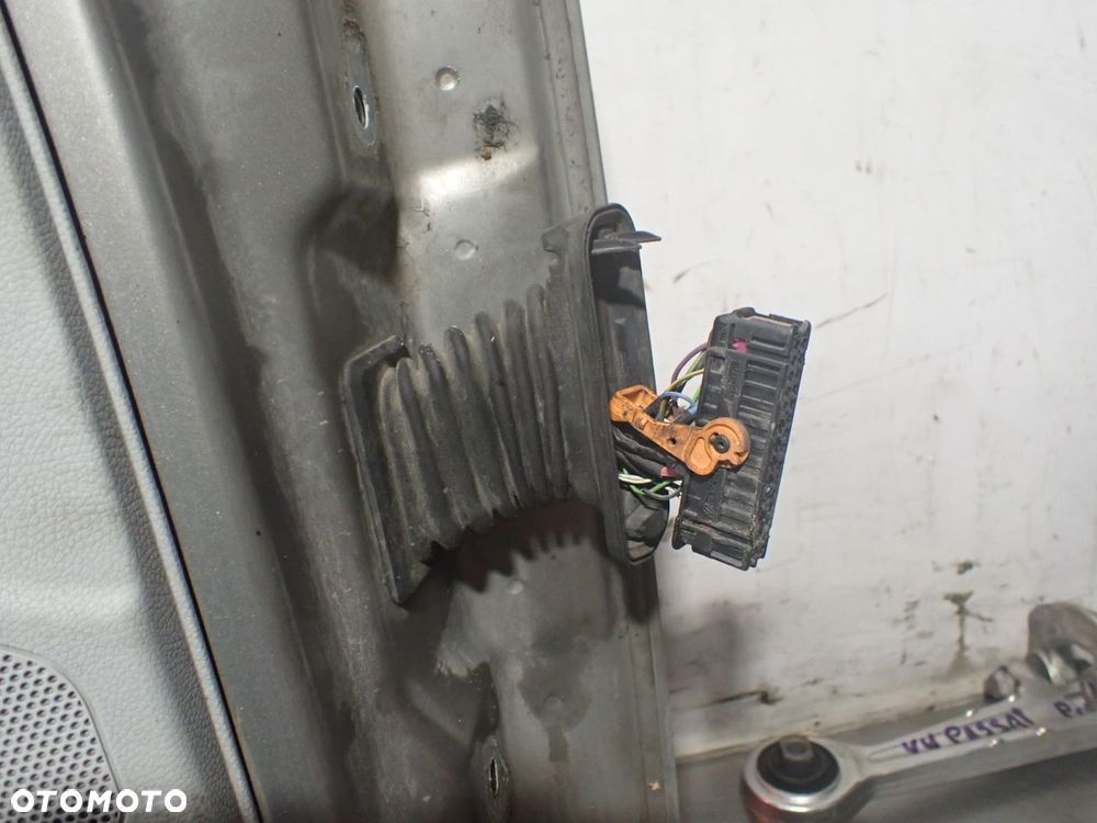 DRZWI LEWY PRZÓD SKODA ROOMSTER - 12