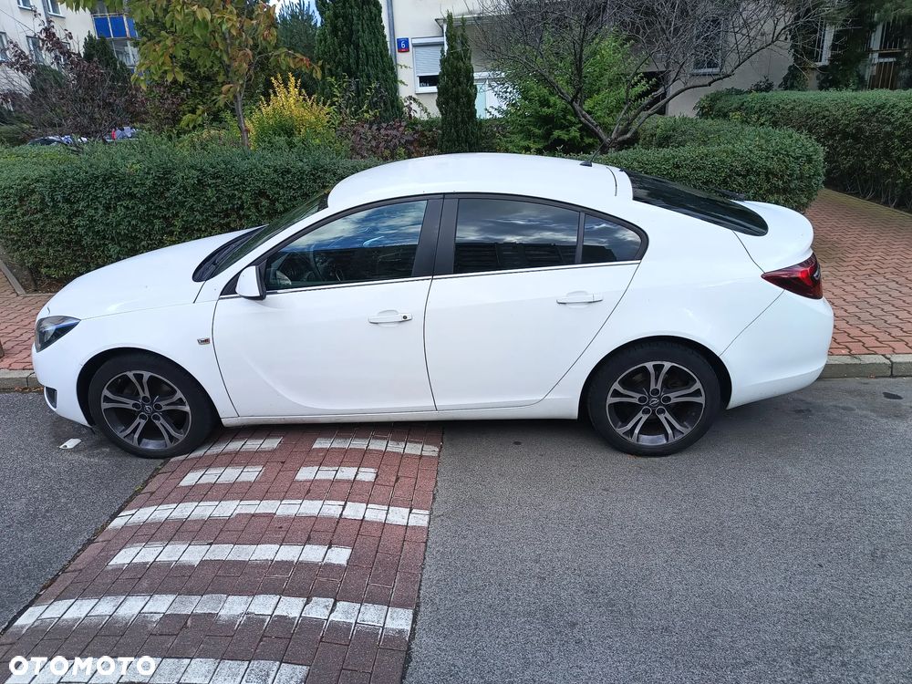 Opel Insignia 2.0 CDTI Edition - 3