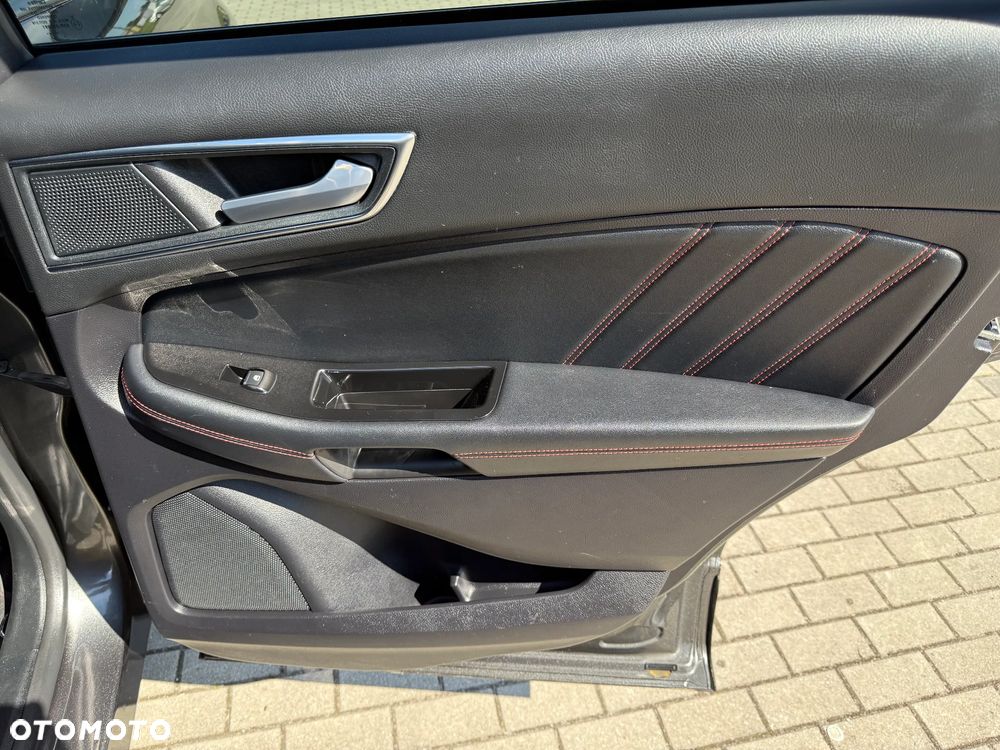 Ford Edge 2.0 EcoBlue Bi-Turbo 4x4 ST-LINE - 32