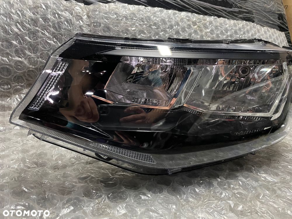 LAMPA LEWA ZWYKŁA VW CADDY IV 4 2K8941005 B - 2