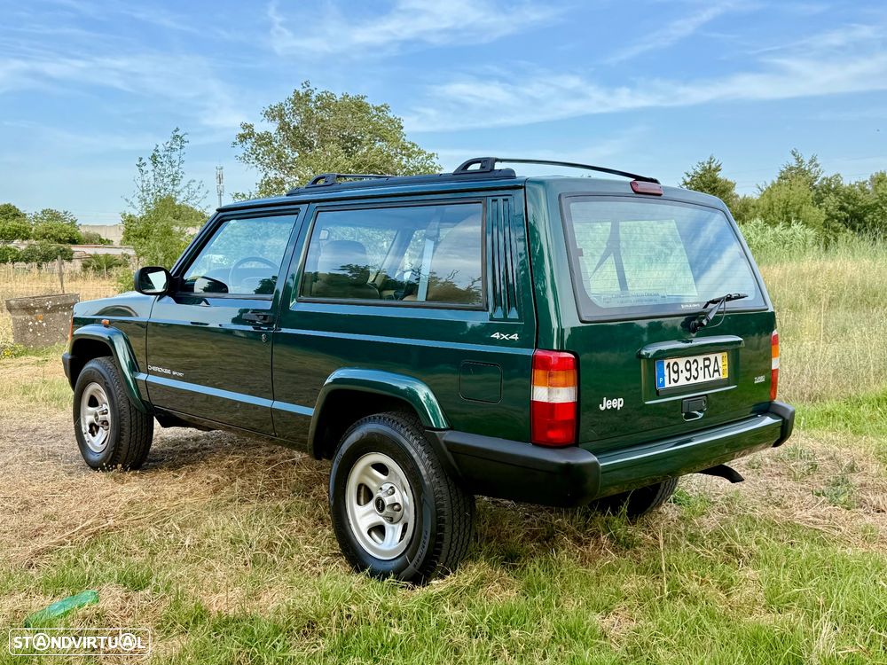 Jeep Cherokee 2.5 TD Sport - 6