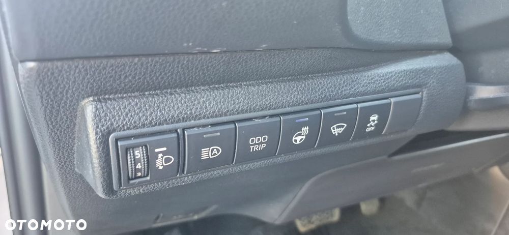Toyota Corolla - 32
