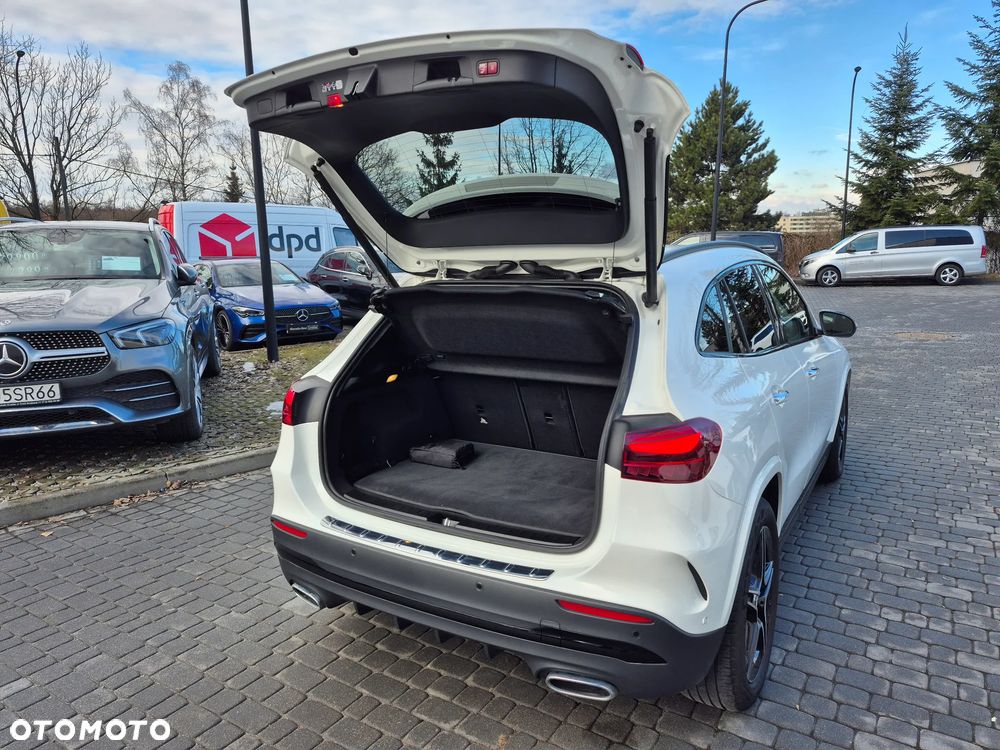 Mercedes-Benz GLA 200 AMG Line - 23
