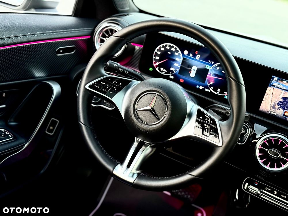 Mercedes-Benz CLA 200 d 8G-DCT Special Edition - 32