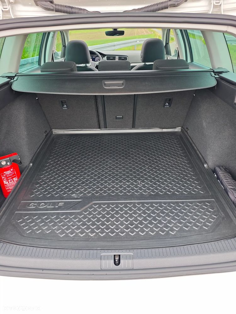 Volkswagen Golf - 18