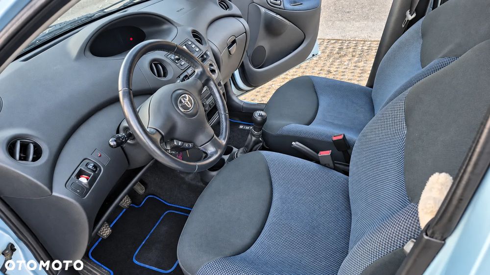 Toyota Yaris 1.0 Base - 14