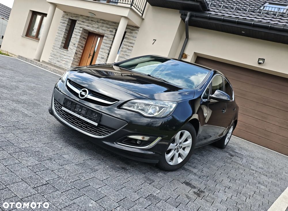 Opel Astra 1.4 Turbo Exklusiv - 10