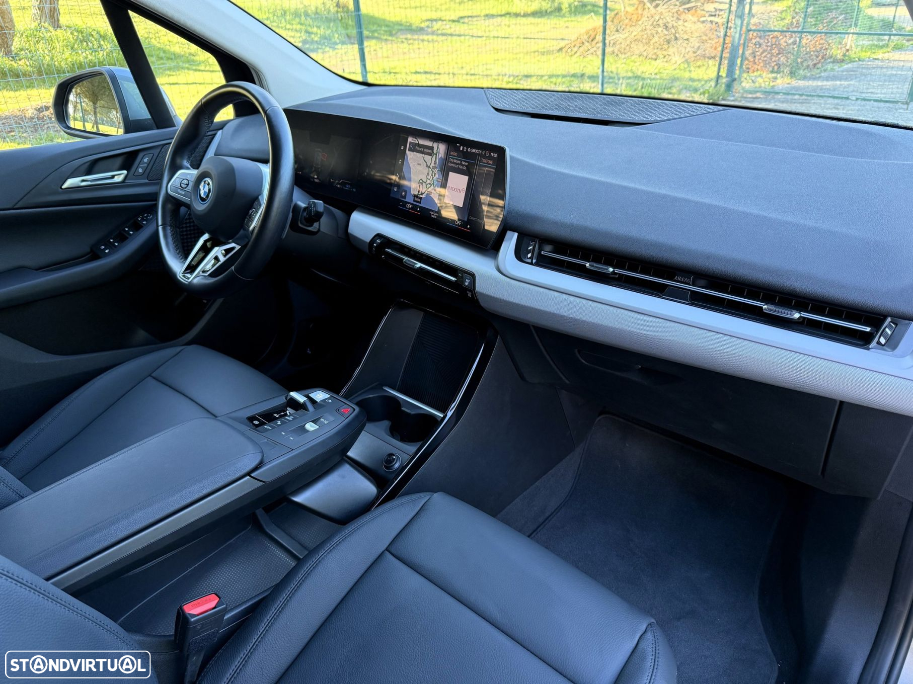 BMW 225xe Active Tourer - 32