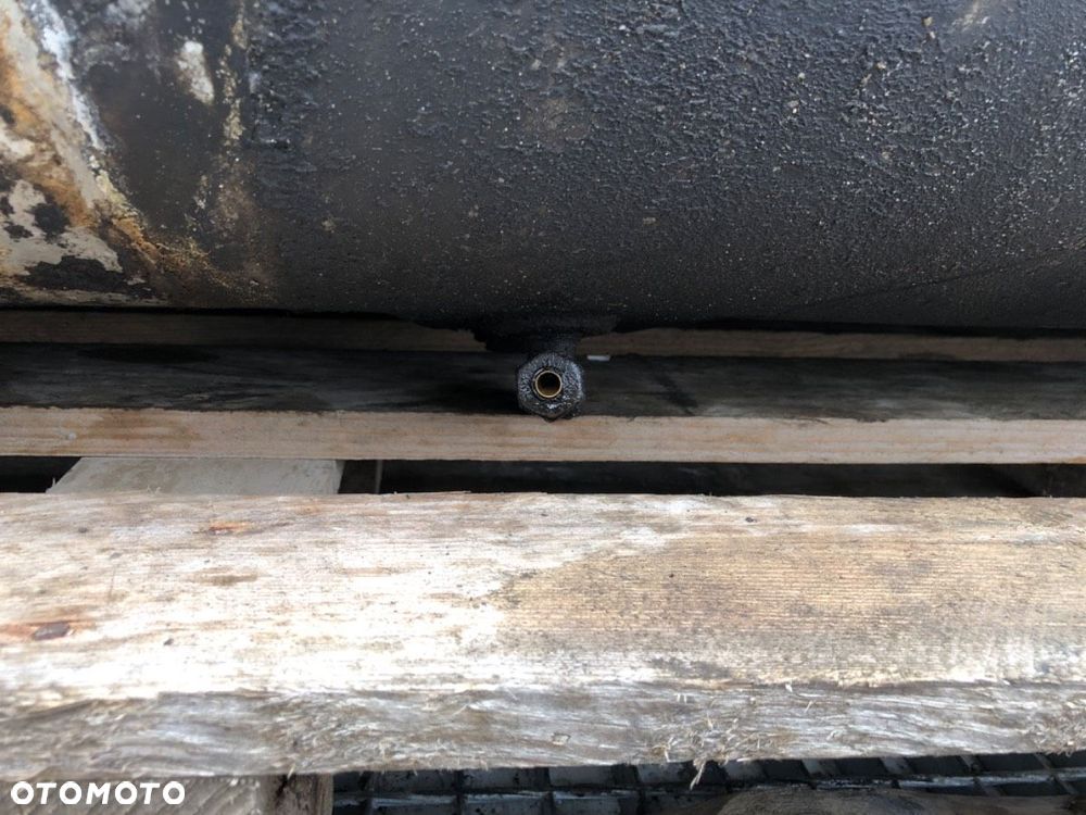 ZBIORNIK PALIWA  SCANIA P,G,R,T - series 2003 - 2022 R 380 279 kW [380 KM] 4x2 2004 1517309 - 2