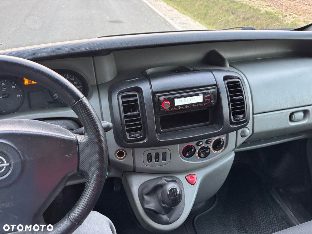 Opel Vivaro - 5