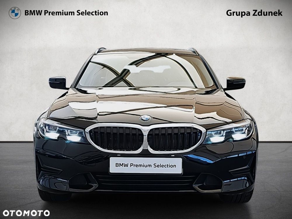 BMW Seria 3 320d xDrive Sport Line - 2