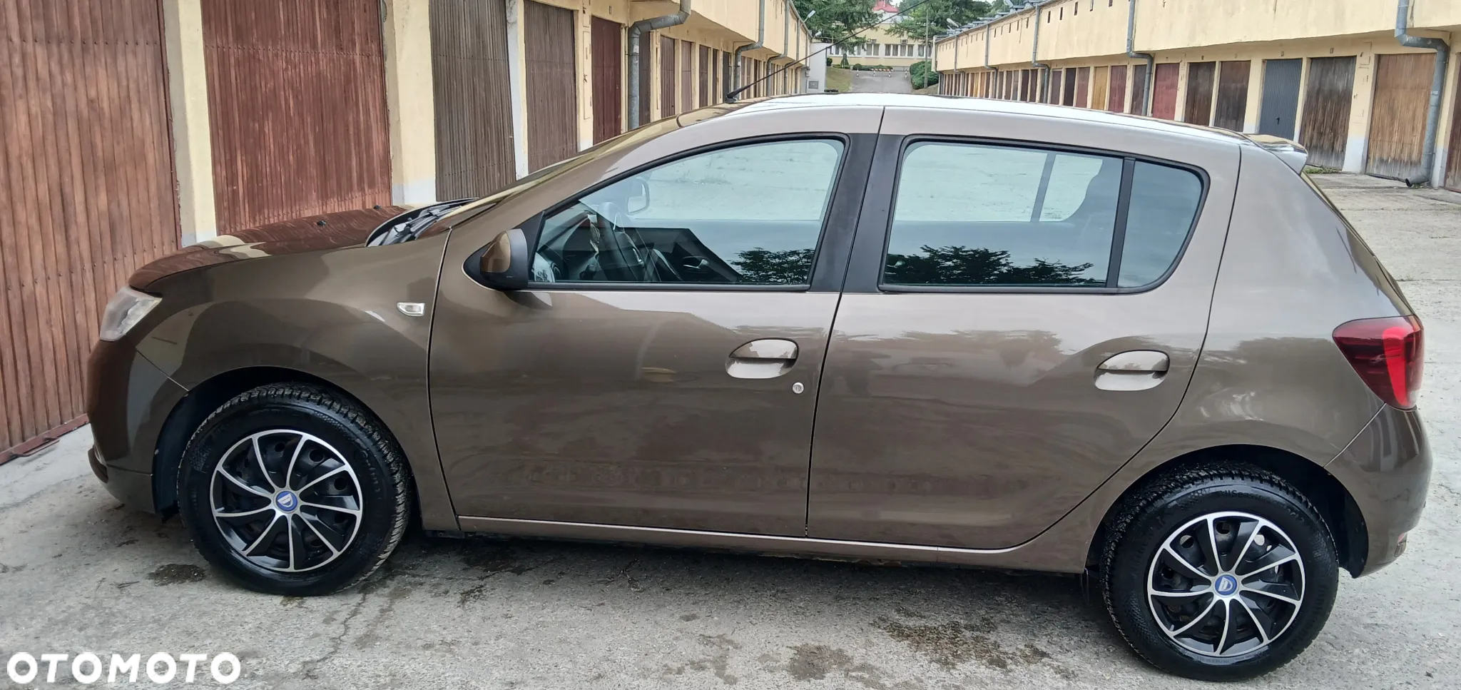 Dacia Sandero 1.2 16V Laureate - 3