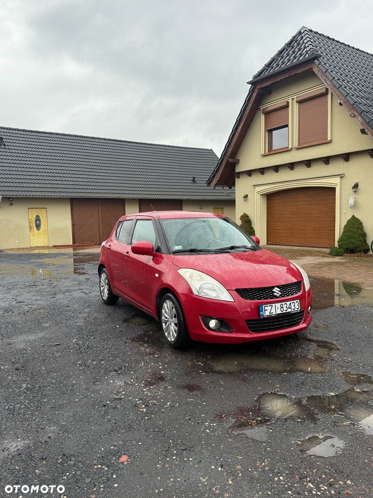 Suzuki Swift - 4