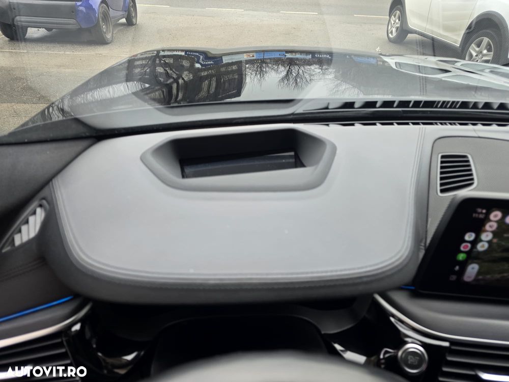 BMW Seria 5 530e xDrive AT PHEV - 24