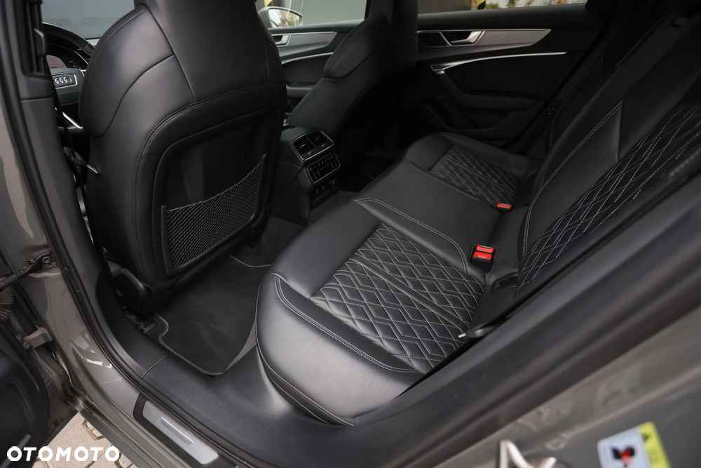 Audi A6 Avant 40 TDI quattro S tronic S line - 28