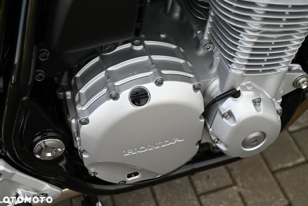 Honda CB - 33