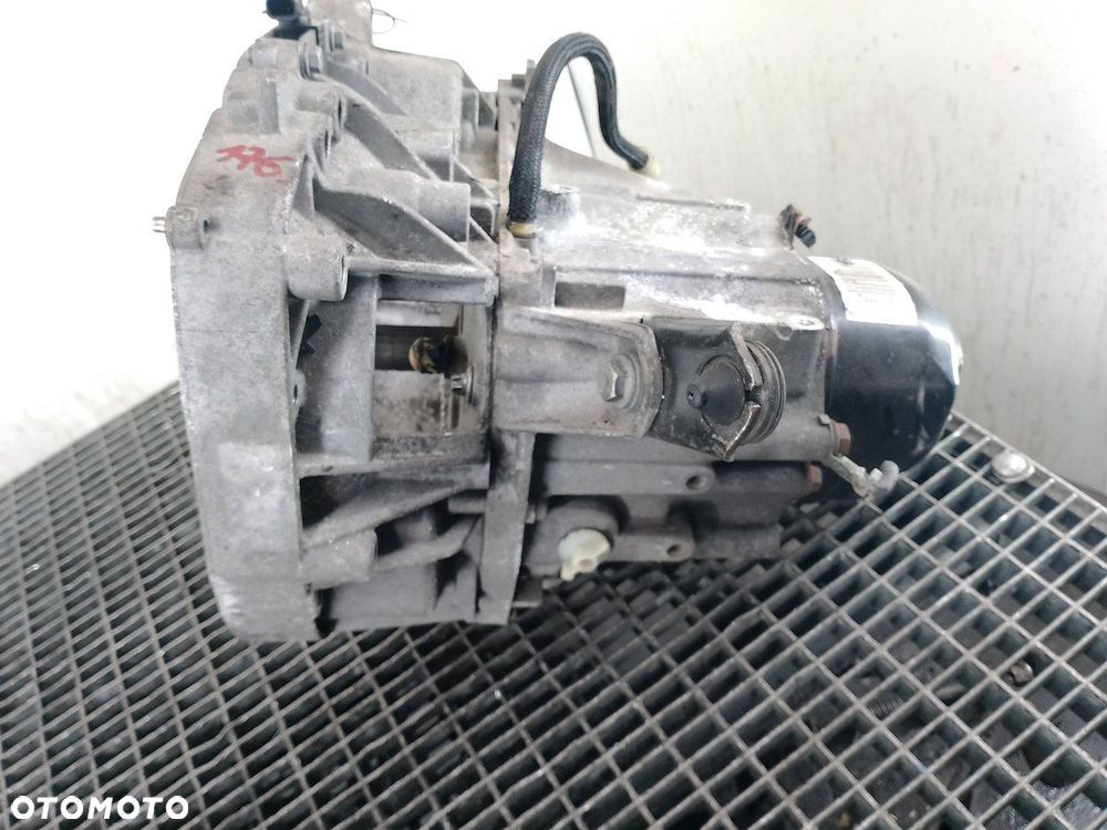 SKRZYNIA BIEGÓW MANUALNA 5 RENAULT TWINGO II JB1524 1.2 16V - 3