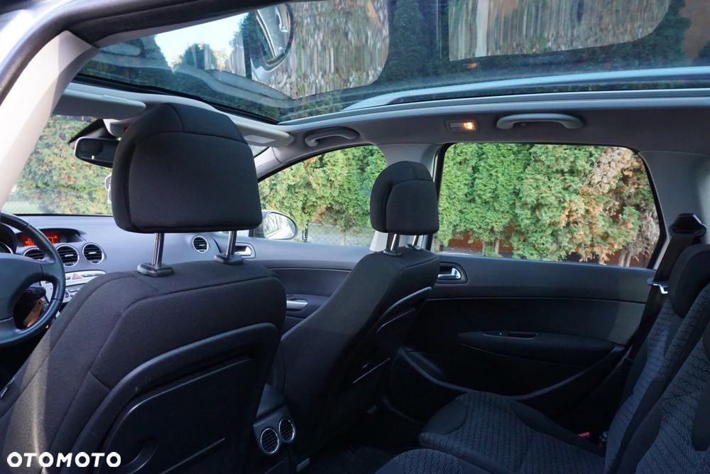 Peugeot 308 1.6 Premium - 12