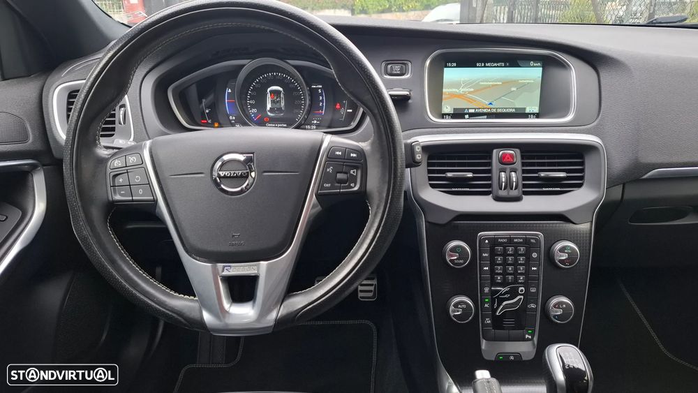 Volvo V40 2.0 D2 R-Design - 40