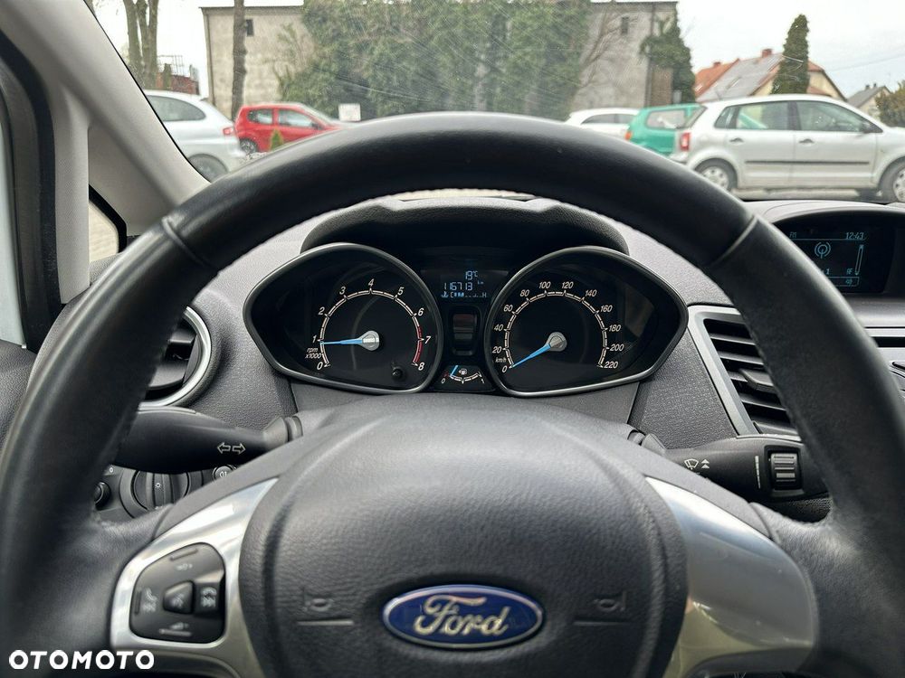 Ford Fiesta - 15