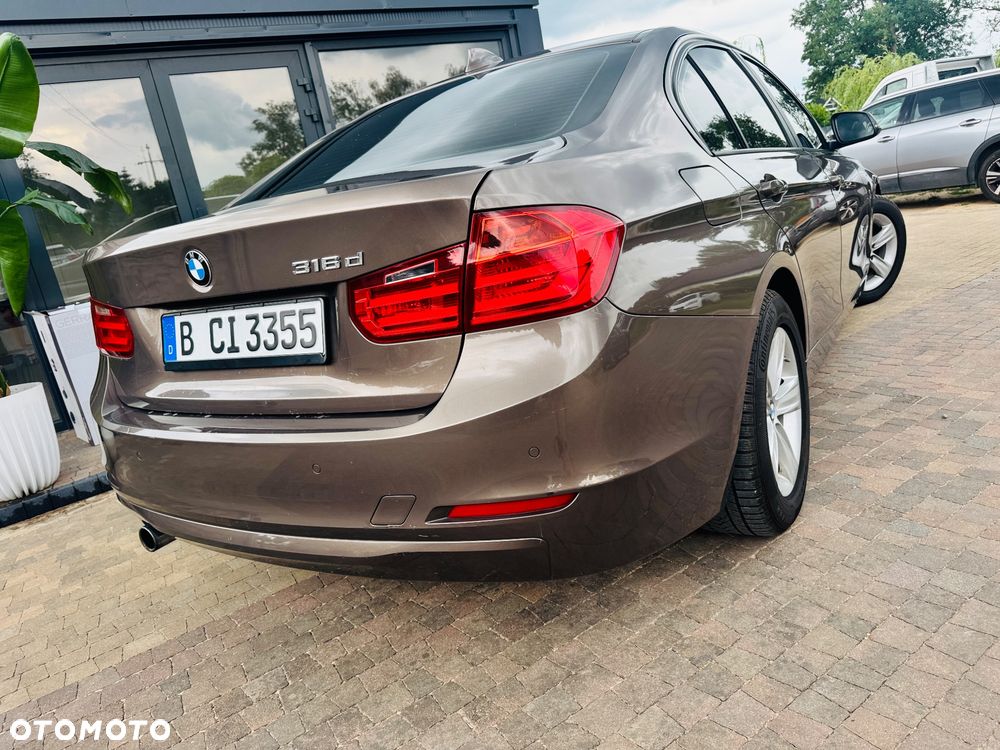 BMW Seria 3 316d DPF Edition Exclusive - 35