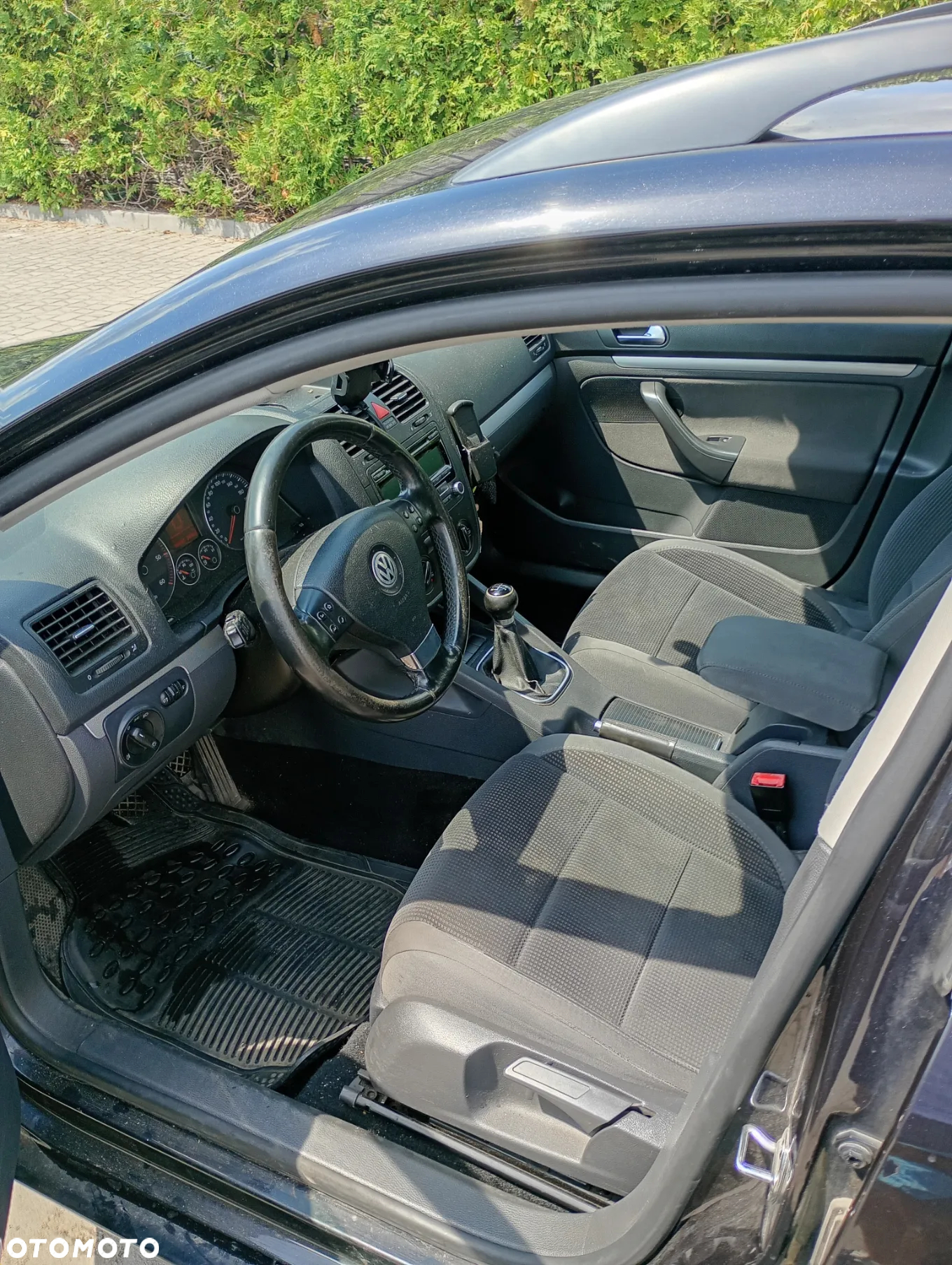 Volkswagen Golf 1.9 TDI DPF Comfortline - 6
