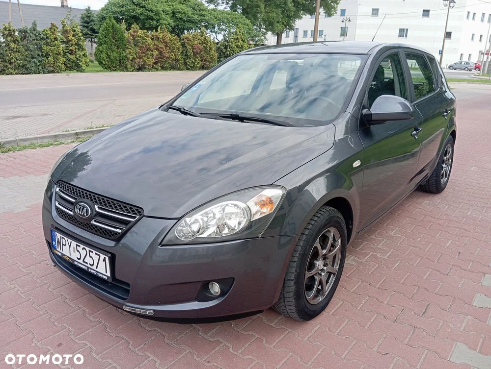 Kia Ceed 2.0 Optimum - 1