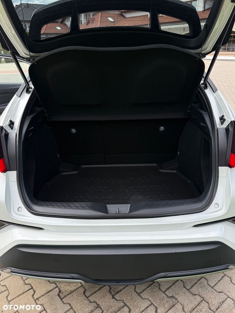 Toyota C-HR 1.8 Hybrid GPF GR Sport - 12