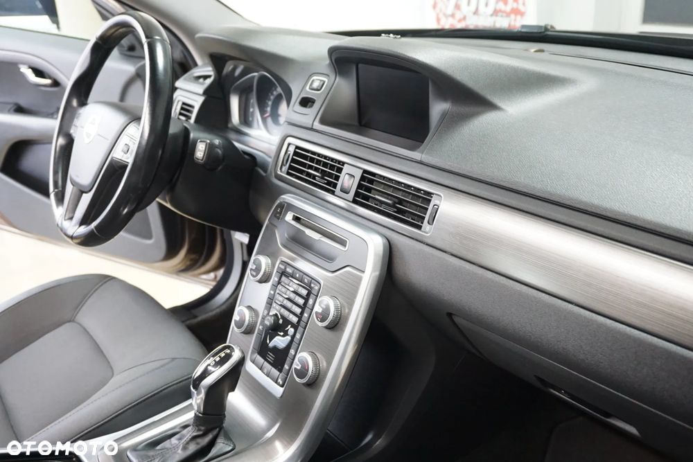 Volvo XC 70 D4 Geartronic Kinetic - 20