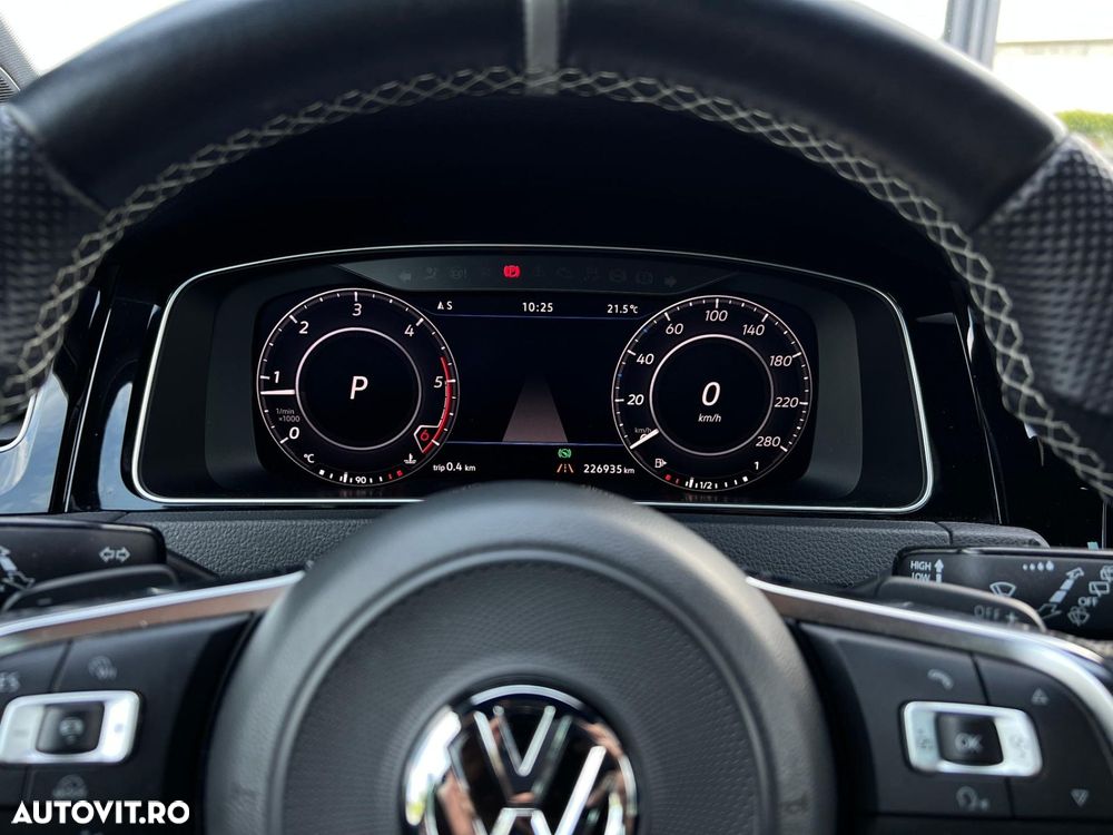 VOLKSWAGEN Golf 2018 — imagine 23