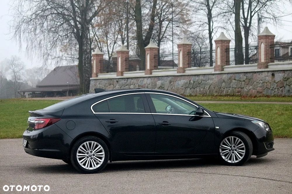 Opel Insignia - 24