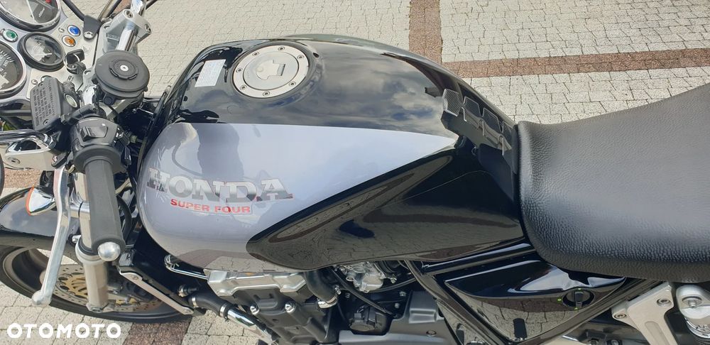 Honda CB - 15